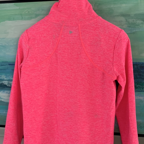 Triple Flip hoodie style top (no hood, has a stand up/fold down collar) - Picture 5 of 12